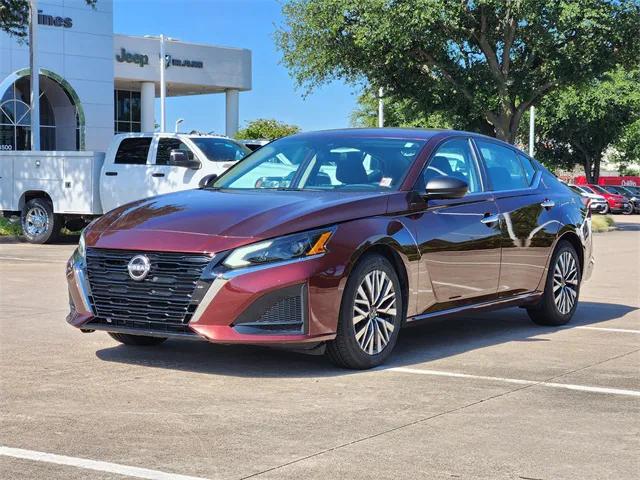2024 Nissan Altima SV FWD