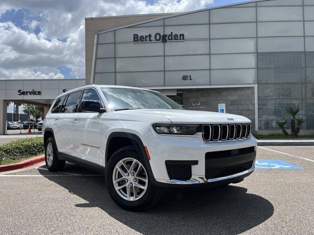 2023 Jeep Grand Cherokee L Laredo 4x2