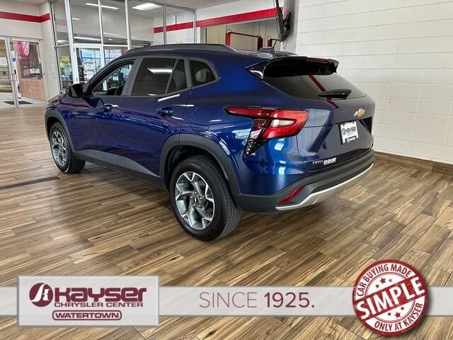 2024 Chevrolet Trax FWD LT
