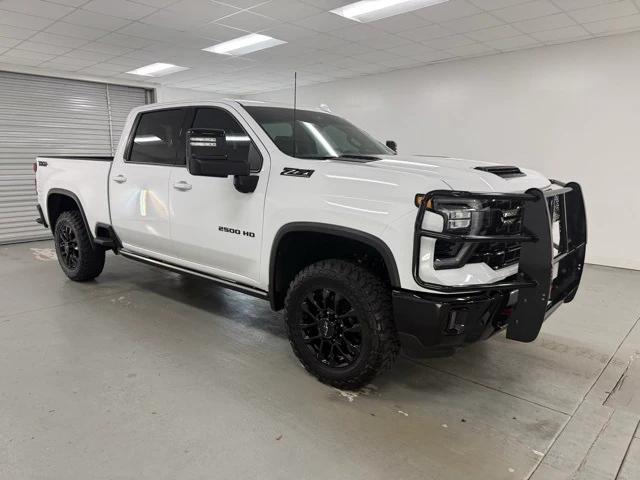 2025 Chevrolet Silverado 2500HD 4WD Crew Cab Standard Bed LTZ