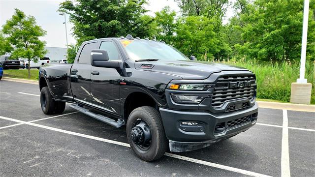 2025 RAM Ram 3500 RAM 3500 TRADESMAN CREW CAB 4X4 8 BOX