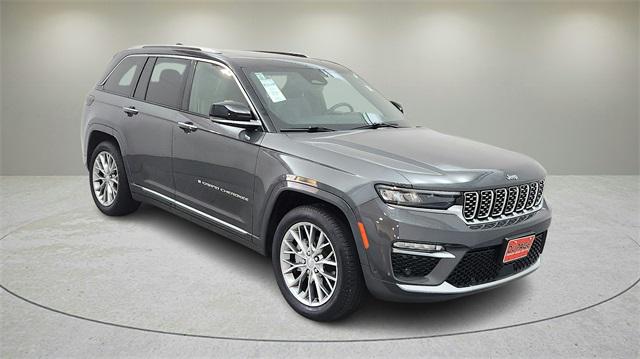 2022 Jeep Grand Cherokee Summit 4x4