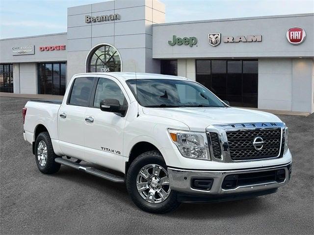 2018 Nissan TITAN SV