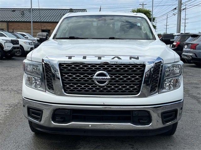 2018 Nissan TITAN SV