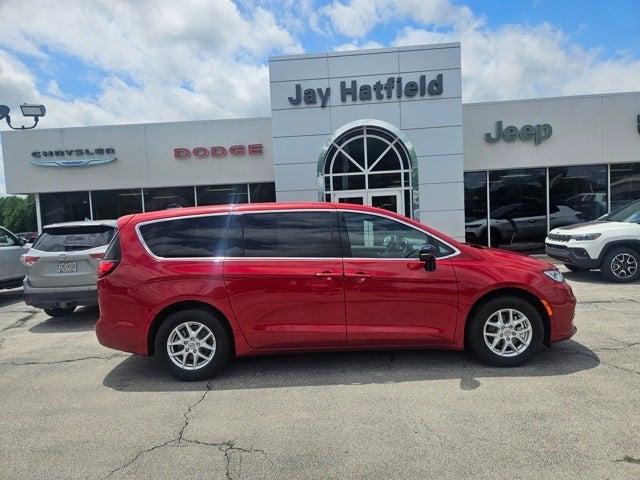 2025 Chrysler Pacifica PACIFICA SELECT
