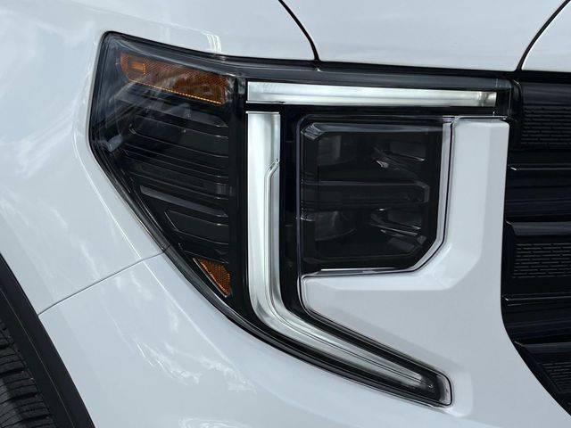 2025 GMC Sierra 1500 4WD Crew Cab Short Box Elevation with 3SB