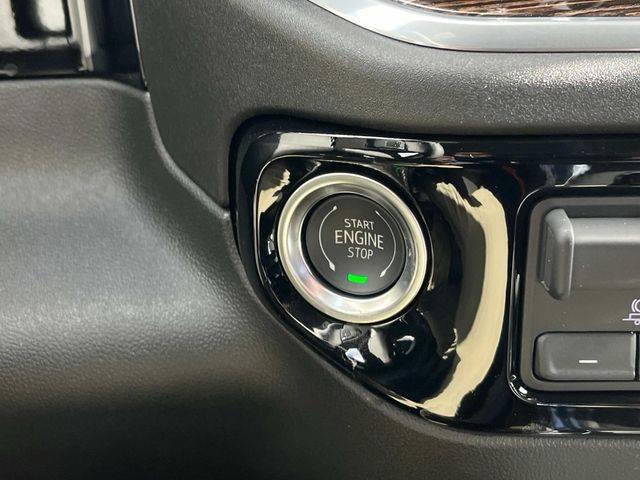 2025 GMC Sierra 1500 4WD Crew Cab Short Box Elevation with 3SB