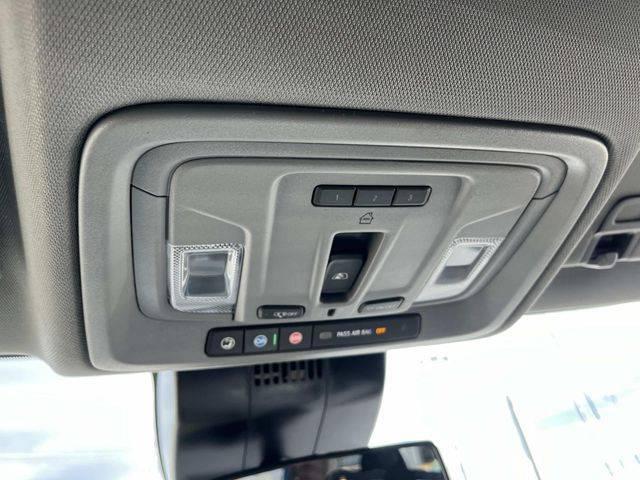 2025 GMC Sierra 1500 4WD Crew Cab Short Box Elevation with 3SB