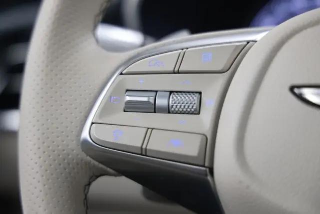 2026 Genesis G70 2.5T AWD Prestige