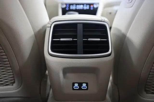 2026 Genesis G70 2.5T AWD Prestige