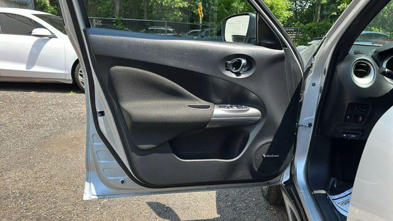 2017 Nissan JUKE SL