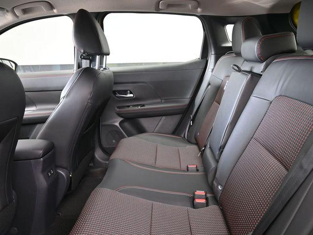 2025 Nissan Kicks SR FWD