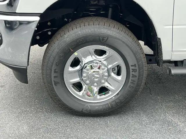 2025 Ram 2500 Tradesman Crew Cab 4x4 8' Box