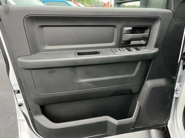 2025 Ram 2500 Tradesman Crew Cab 4x4 8' Box