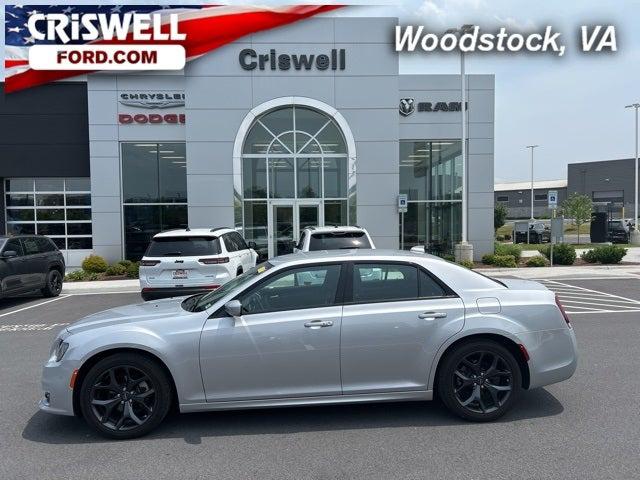 2023 Chrysler 300 Touring L