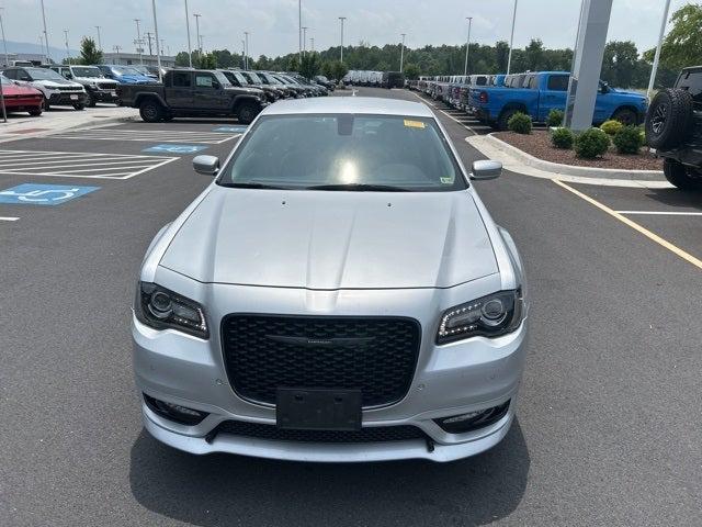 2023 Chrysler 300 Touring L