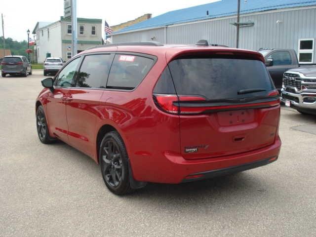 2024 Chrysler Pacifica Touring L AWD