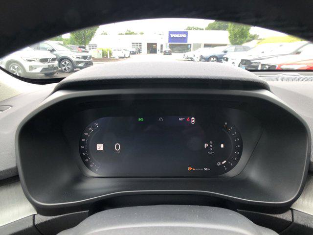 2026 Volvo XC40 B5 Ultra