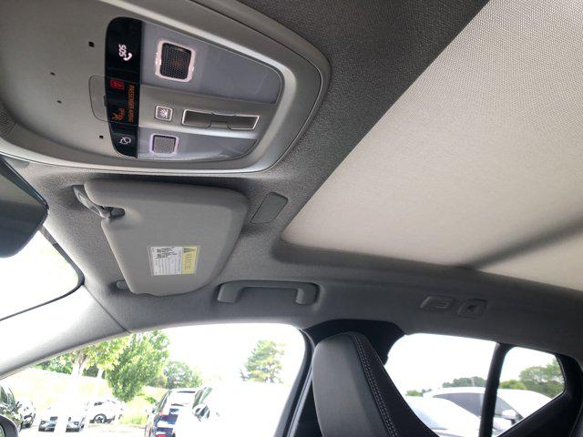 2026 Volvo XC40 B5 Ultra