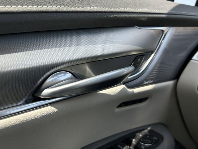 2025 Cadillac XT5 FWD Premium Luxury
