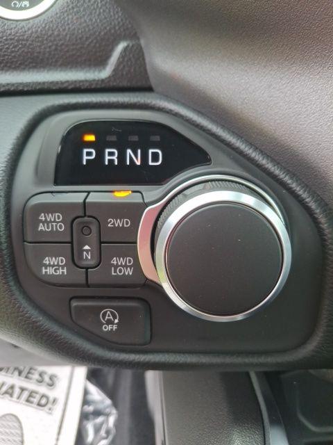 2025 Ram 1500 Big Horn Crew Cab 4x4 64 Box