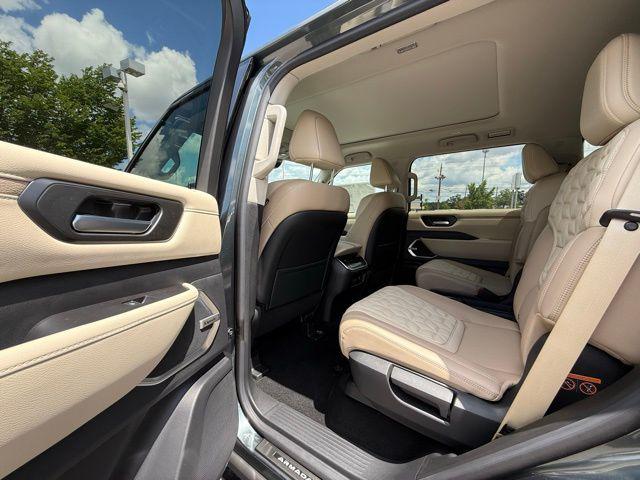 2025 Nissan Armada Platinum Reserve 4WD