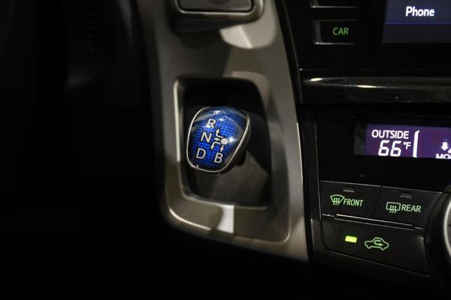 2015 Toyota Prius v Two