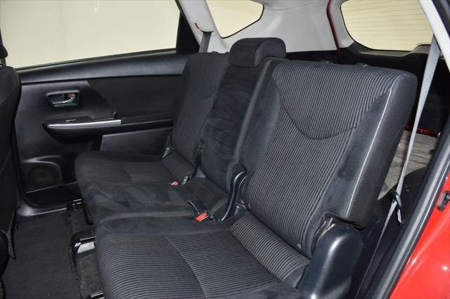 2015 Toyota Prius v Two