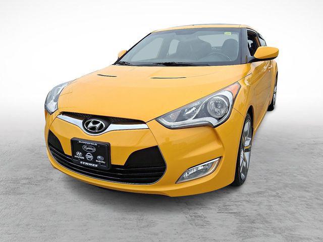 2014 Hyundai Veloster Base w/Black