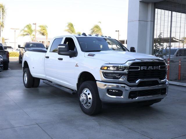 2025 RAM 3500 RAM 3500 TRADESMAN CREW CAB 4X4 8 BOX
