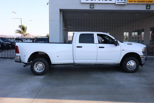 2025 RAM 3500 RAM 3500 TRADESMAN CREW CAB 4X4 8 BOX