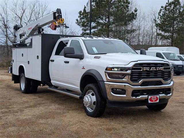 2025 RAM Ram 5500 Chassis Cab RAM 5500 TRADESMAN CHASSIS CREW CAB 4X4 84 CA 2025 RAM Ram 5500 Chassis Cab RAM 5500 TRADESMAN CHASSIS CREW CAB 4X4 84 CA