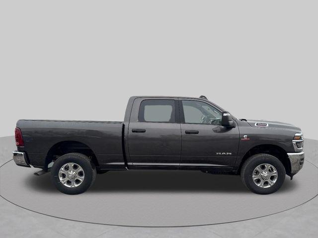 2025 RAM 3500 RAM 3500 BIG HORN CREW CAB 4X4 64 BOX 2025 RAM 3500 RAM 3500 BIG HORN CREW CAB 4X4 64 BOX