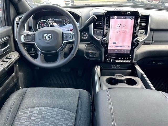 2025 RAM Ram 3500 RAM 3500 BIG HORN CREW CAB 4X4 64 BOX 2025 RAM Ram 3500 RAM 3500 BIG HORN CREW CAB 4X4 64 BOX