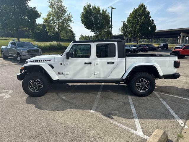 2025 Jeep Gladiator GLADIATOR MOJAVE 4X4