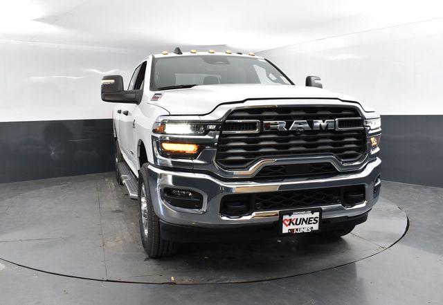 2025 RAM Ram 2500 RAM 2500 BIG HORN CREW CAB 4X4 64 BOX 2025 RAM Ram 2500 RAM 2500 BIG HORN CREW CAB 4X4 64 BOX