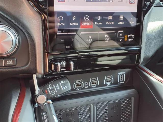 2026 Ram 1500 Rebel Crew Cab 4x4 5'7" Box
