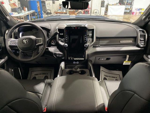 2025 RAM Ram 2500 RAM 2500 LARAMIE MEGA CAB 4X4 64 BOX 2025 RAM Ram 2500 RAM 2500 LARAMIE MEGA CAB 4X4 64 BOX