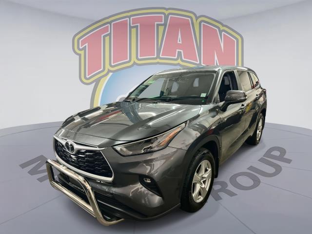 2023 Toyota Highlander LE [9]