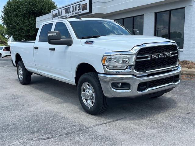 2023 RAM 2500 Tradesman Crew Cab 4x4 8 Box