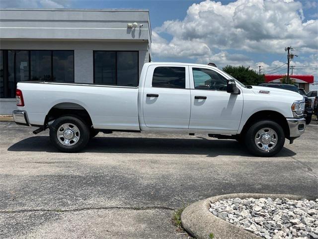 2023 RAM 2500 Tradesman Crew Cab 4x4 8 Box