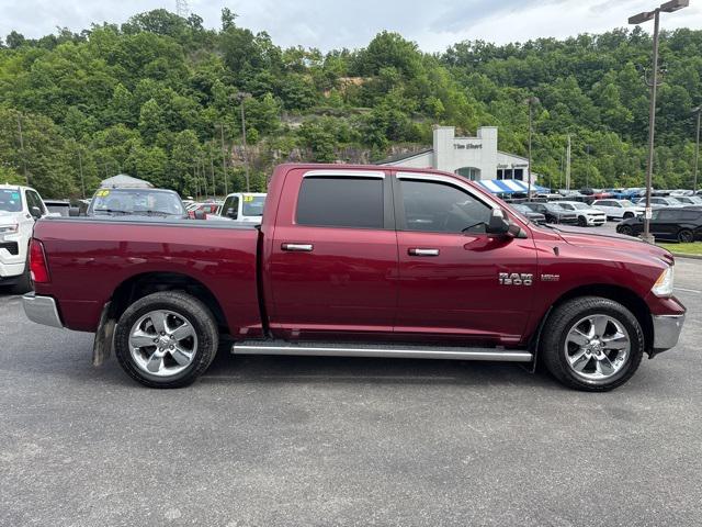 2017 RAM 1500 Big Horn Crew Cab 4x4 57 Box