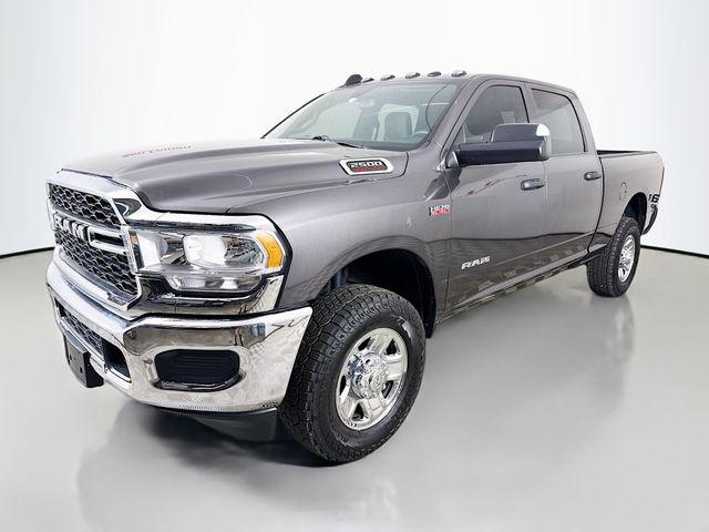 2021 RAM 2500 Tradesman Crew Cab 4x4 64 Box