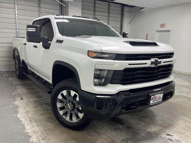 2025 Chevrolet Silverado 2500HD 4WD Crew Cab Standard Bed Custom