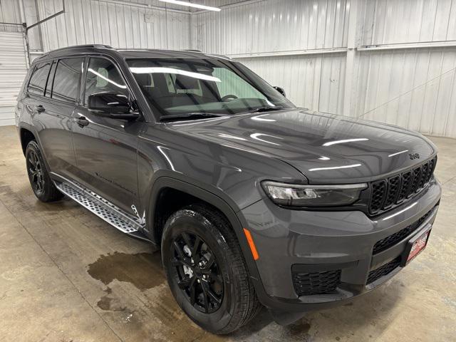 2025 Jeep Grand Cherokee L Altitude X 4x4