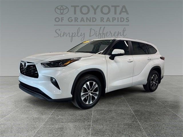 2024 Toyota Highlander XLE