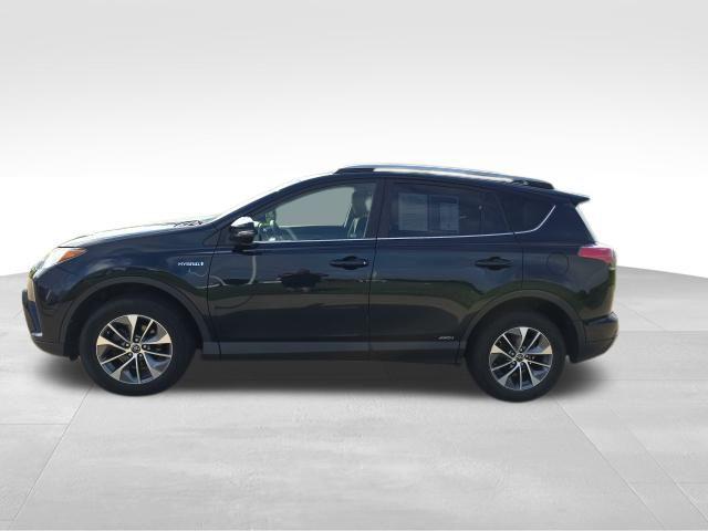 2017 Toyota RAV4 Hybrid XLE