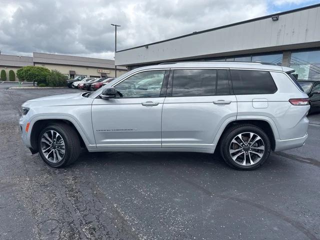 2022 Jeep Grand Cherokee L Overland 4x4 2022 Jeep Grand Cherokee L Overland 4x4