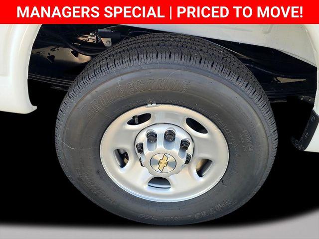 2025 Chevrolet Express Cargo Van RWD 2500 Extended Wheelbase WT