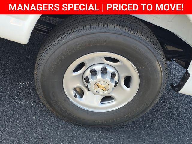 2025 Chevrolet Express Cargo Van RWD 2500 Extended Wheelbase WT